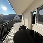Luxury Wellness Penthouse דירה שיופוק