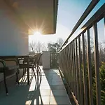 Luxury Wellness Penthouse דירה *