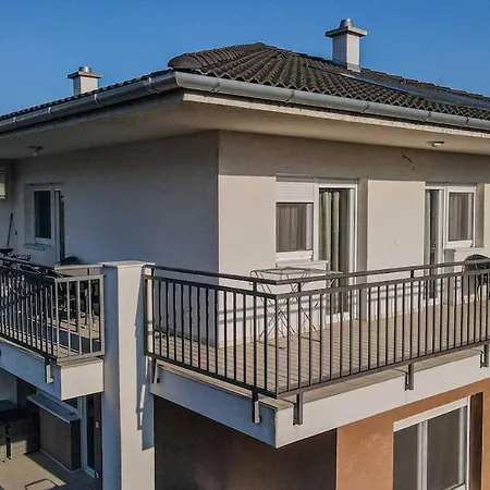 דירה Luxury Wellness Penthouse שיופוק