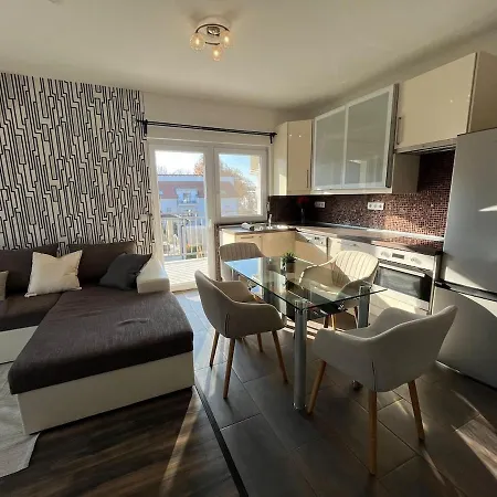 Luxury Wellness Penthouse שיופוק